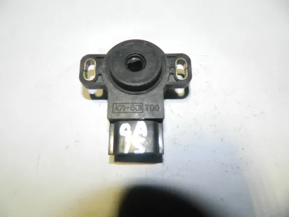 Датчик положения дроссельной заслонки NISSAN CGA3DE (Kонтрактный) A71601T00