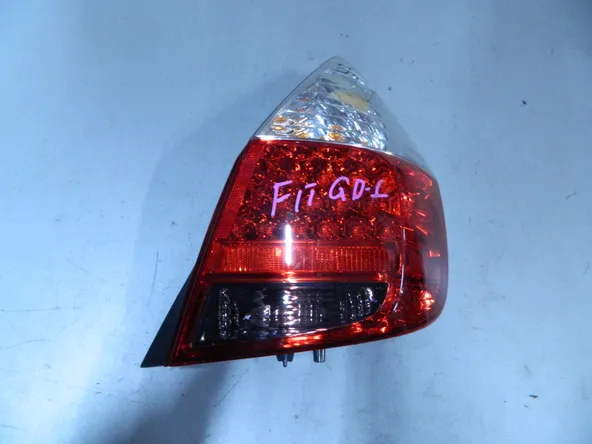 Фонарь HONDA FIT GD1 Зад Прав 4995 (Контрактный) 68000672