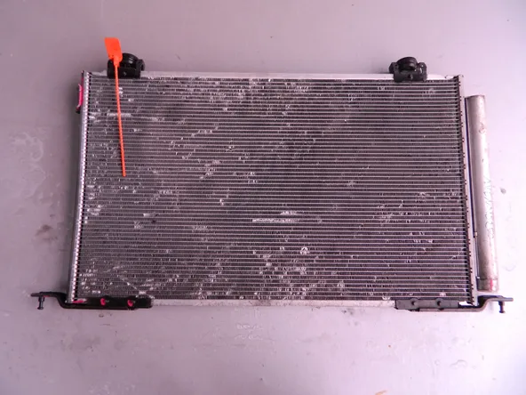 Радиатор кондиционера TOYOTA AVENSIS AZT250 (Контрактный) 72367769