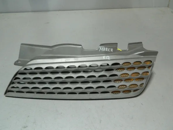 Решетка радиатора NISSAN MARCH K12 Перед Лев (Контрактный) 79773115