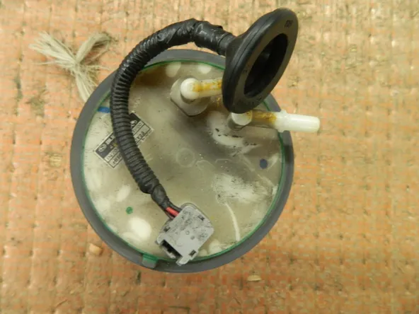 Датчик уровня топлива SUBARU XV GP7 (Контрактный) 1811900004