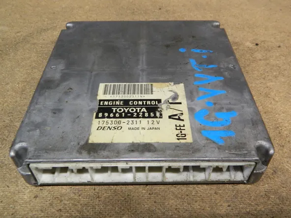 Блок управления ДВС TOYOTA MARK II 1GFE (Контрактный) 10027 8966122850