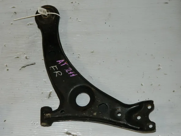 Рычаг подвески TOYOTA CALDINA AT211 Перед Прав (Контрактный) 45992535