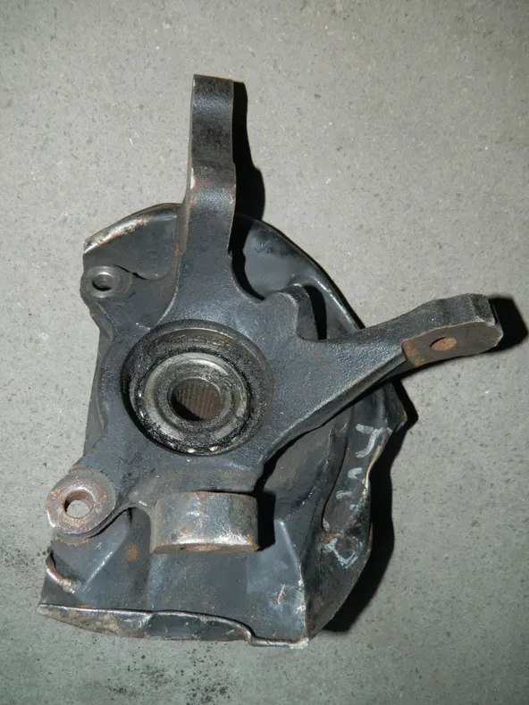 Ступица MITSUBISHI LANCER CS2A Перед Прав (Контрактный) 79591223