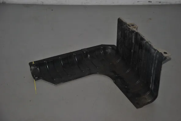 Пыльник двигателя KIA RIO QB G4FA Перед. Прав (Б/У) 40940251