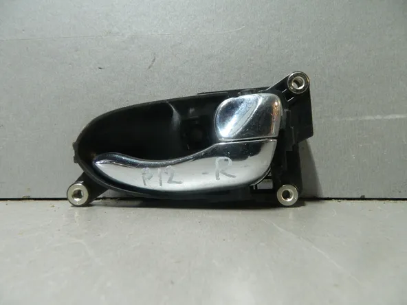 Ручка двери внутренняя NISSAN PRIMERA P12 Прав (Контрактный) 81539829