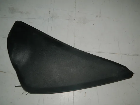 Накладка на торпедо KIA RIO QB G4FA Прав (Б/У) 46098055