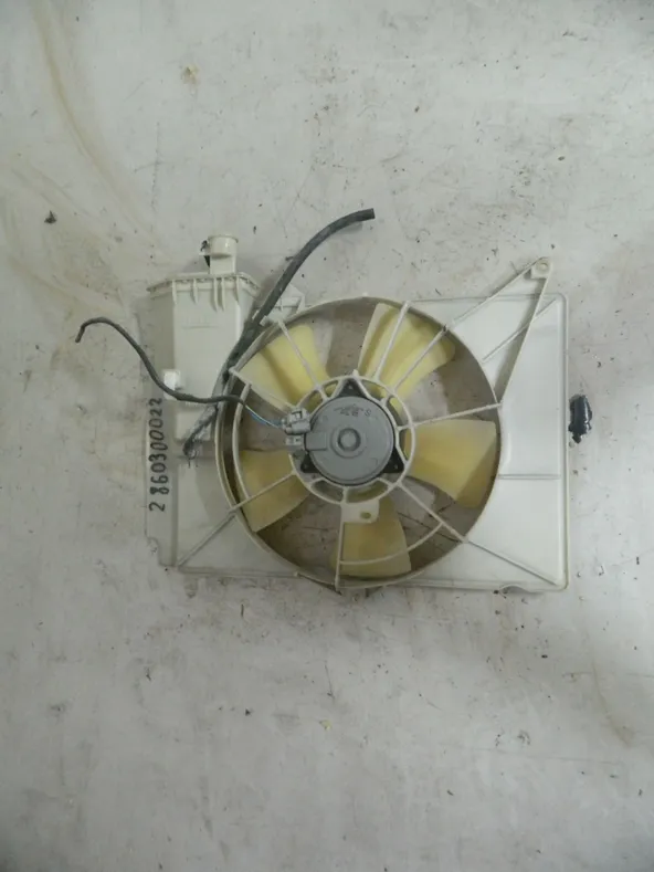 Диффузор радиатора TOYOTA PLATZ NCP12 (Контрактный) 2860300022