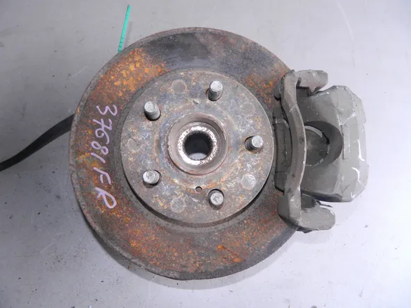 Ступица TOYOTA PRIUS NHW20 Перед Прав (Контрактный) 79591408