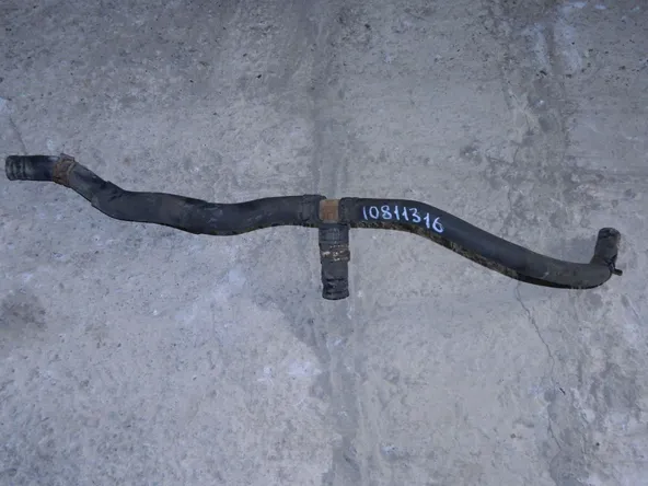 Патрубок печки TOYOTA AZT250 1AZFSE (Контрактный) 10811316