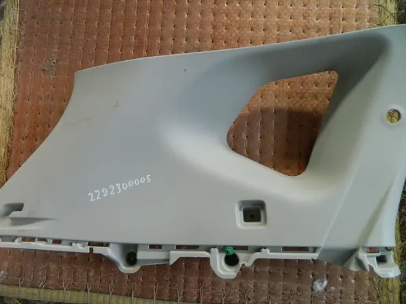 Обшивка задней стойки NISSAN X-TRAIL NT32 Зад Лев (Контрактный) 2292300005