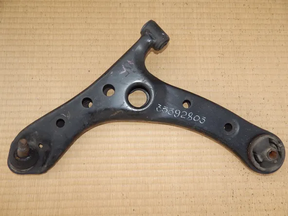 Рычаг подвески TOYOTA IPSUM ACM21 Перед Лев (Контрактный) 33392803
