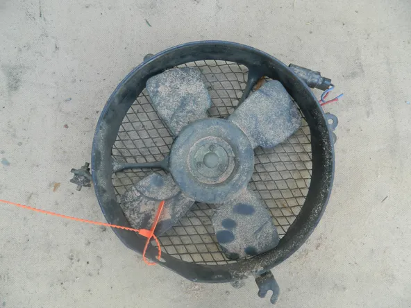 Диффузор радиатора TOYOTA CARINA AT170 (Контрактный) 72355358 8859020180