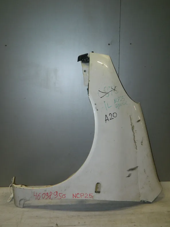 Крыло TOYOTA FUNCARGO NCP25 Перед Лев (Контрактный) 46098956