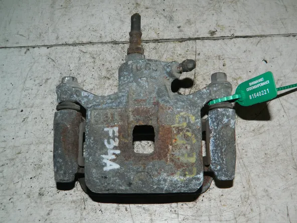 Суппорт MITSUBISHI DIAMANTE F34A Зад Прав (Контрактный) 81540221