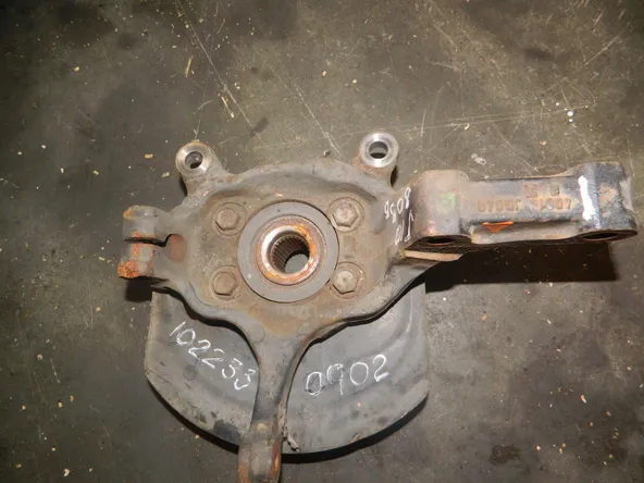 Ступица NISSAN QASHQAI J10 Перед Прав (Контрактный) 1022330902