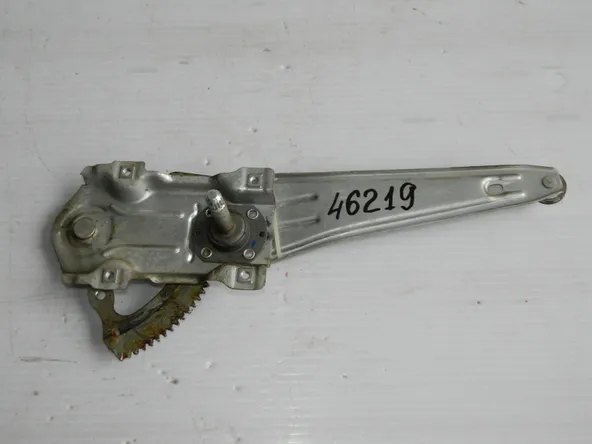 Стеклоподъемник TOYOTA COROLLA NZE120 Зад Прав (Б/У)