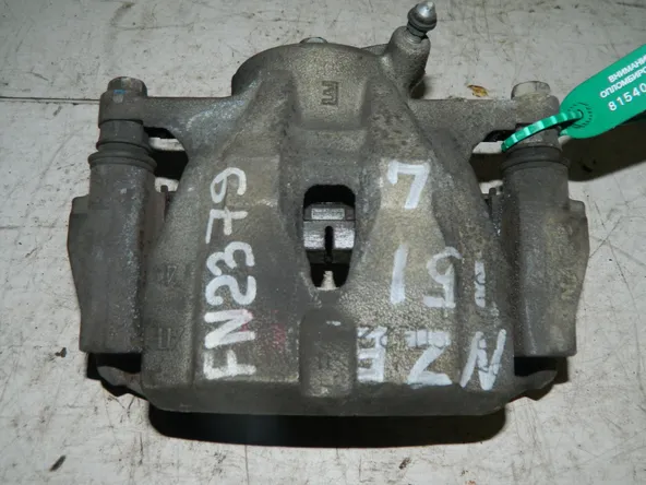 Суппорт тормозной TOYOTA AURIS NZE151 Перед Лев (Контрактный) 81540681