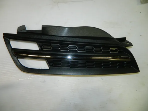 Решетка радиатора API DT48009301R00 NISSAN Micra