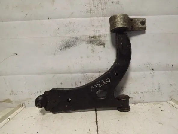 Рычаг подвески MAZDA DEMIO DY3W Перед Прав (Контрактный) 45993443