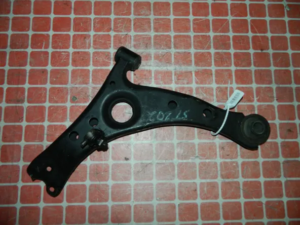 Рычаг подвески TOYOTA CARINA ED ST202 Перед Лев (Контрактный) 45992652