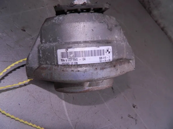 Подушка двигателя BMW 5-Series E60 Прав (Контрактный) 94599917