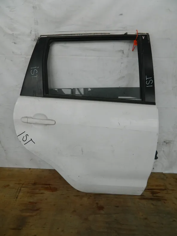 Дверь TOYOTA IST NCP60 Зад Прав (Контрактный) 72355748