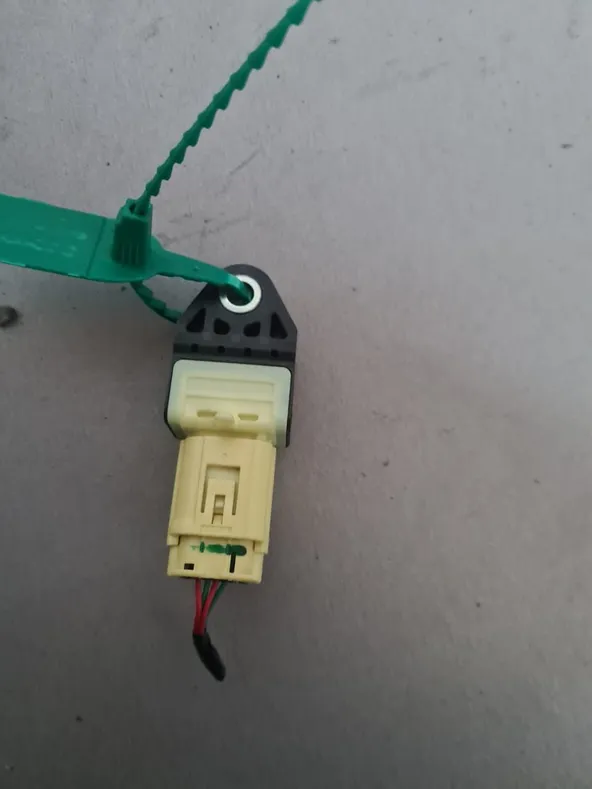 Датчик AIRBAG TOYOTA CAMRY ACV40 (Контрактный) 81546618