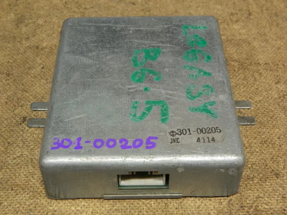 Блок управления рулевой рейкой SUBARU LEGACY BG5 EJ20E (Контрактный) 10758