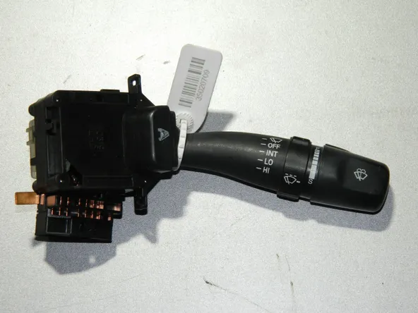 Переключатель стеклоочистителей HUYNDAI ACCENT LC (Б/У) 35020709