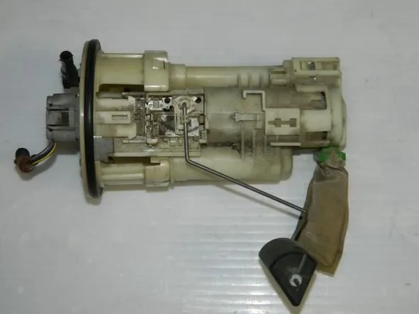 Насос топливный TOYOTA ALPHARD ANH10 2AZFSE (Контрактный)