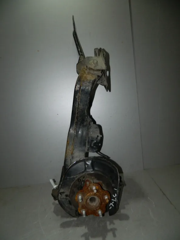 Ступица NISSAN X-TRAIL NT31 Зад Лев (Контрактный) 35023044