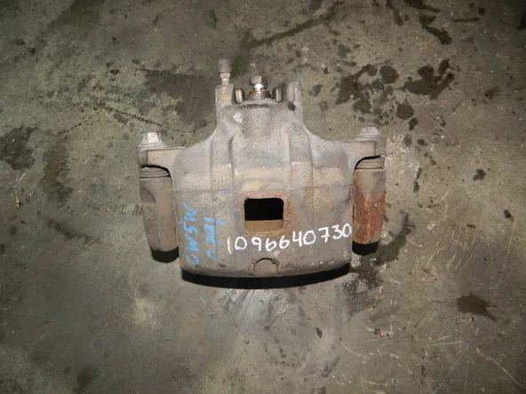 Суппорт MITSUBISHI OUTLANDER CW5W Перед Прав (Кoнтрaктный) 1096640730