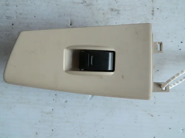 Блок управления стеклоподъемника TOYOTA COROLLA NZE121 Зад Прав (Контрактный) 35021383 7427112020