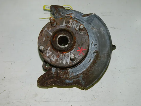 Ступица TOYOTA DUET M100A Перед Лев (Контрактный) 40940860