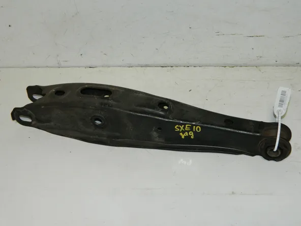 Рычаг подвески TOYOTA ALTEZZA SXE10 Зад (Контрактный) 45990063