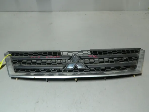 Решетка радиатора MITSUBISHI OUTLANDER CW5W (Контрактный) 79773209