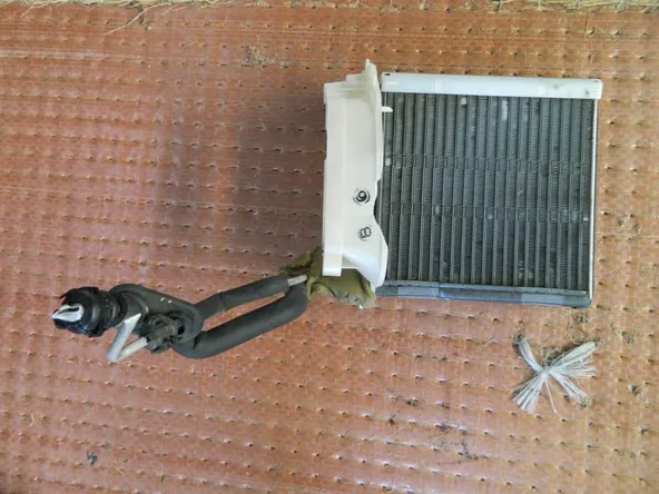 Радиатор печки TOYOTA IPSUM ACM21 (Контрактный) 3339200003