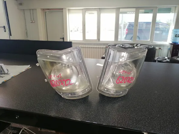 Фара противотуманная LEXUS IS200D R+L (Контрактный) 45976147