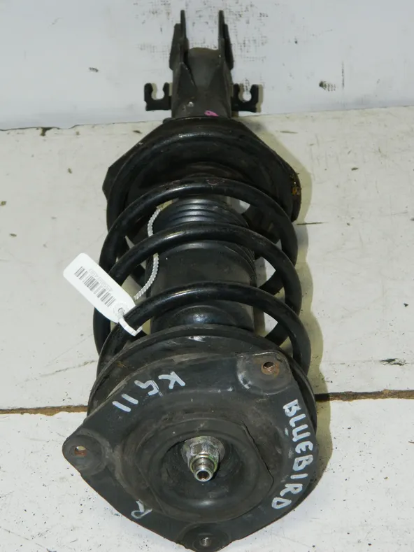 Стойка подвески NISSAN BLUEBIRD KG11 Перед Прав (Контрактный) 45989490