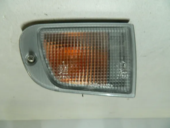 Габарит MITSUBISHI CHARIOT N43W Перед Прав (Контрактный) 79768271