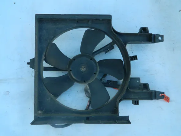 Диффузор радиатора NISSAN CUBE Z10 (Контрактный) 72355283