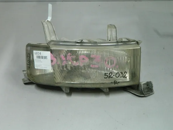 Фара TOYOTA BB NCP31 Перед Прав 52032 (Контрактный) 03344827