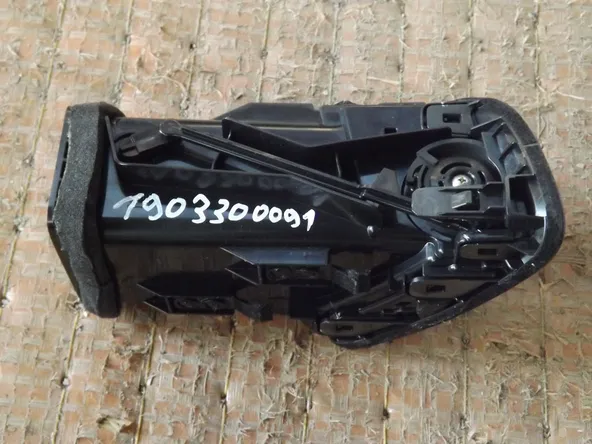 Дефлектор воздушный NISSAN TEANA J32 (Контрактный) 1903300091