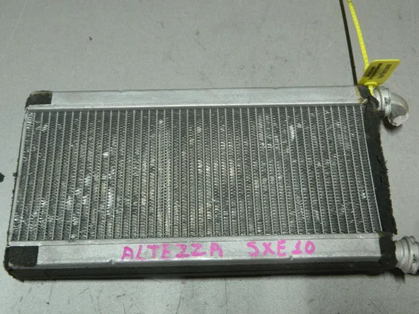 Радиатор печки TOYOTA ALTEZZA SXE10 (Контрактный) 79780260
