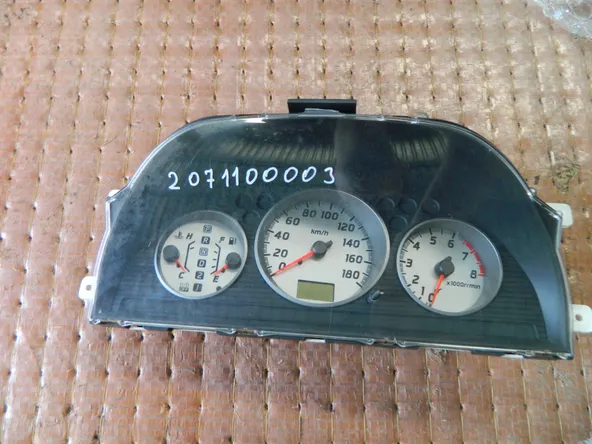 Панель приборов NISSAN X-TRAIL NT30 (Контрактный) 2071100003