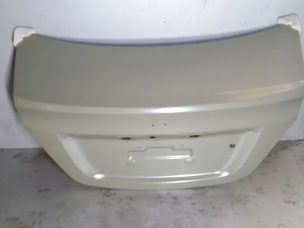 Крышка багажника ATB 1AHS1A50 HYUNDAI SOLARIS I 2010 - 2017 с отв под личинку
