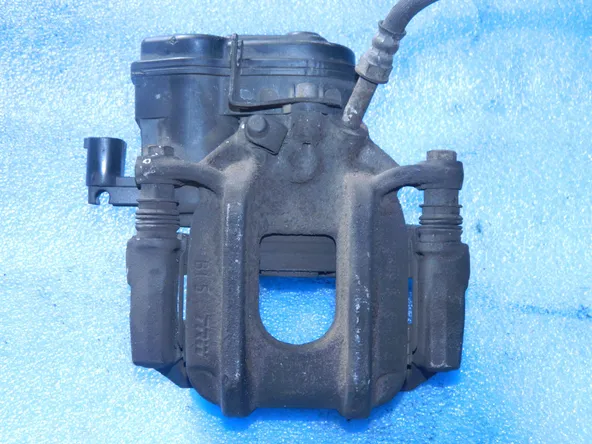 Суппорт BMW 5-Series F10 Зад Лев (Контрактный) 23576131