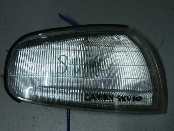 Габарит TOYOTA CAMRY VZV20 Зад Прав (Контрактный) 69838775