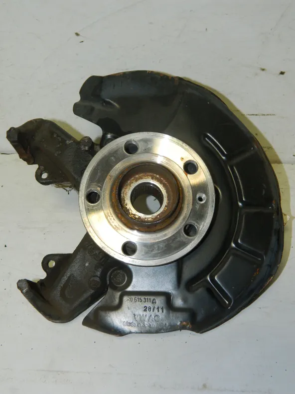 Ступица VOLKSWAGEN POLO 6R1 Перед Лев (Контрактный) 45990378